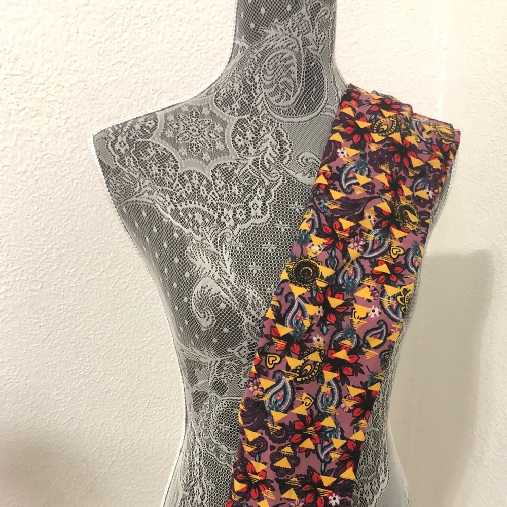 Lularoe Paisley OS Pastel Purple Leggings